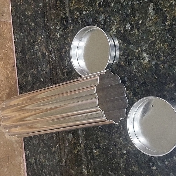 Vintage Pamper Chef Scalloped Bread Tube With Box and Instructions - Picture 7 of 8